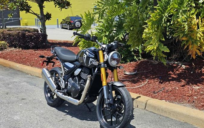 2025 Triumph Speed 400 Phantom Black / Storm Grey Carnival Red Storm Grey
