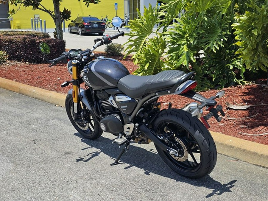 2025 Triumph Speed 400 Phantom Black / Storm Grey Carnival Red Storm Grey