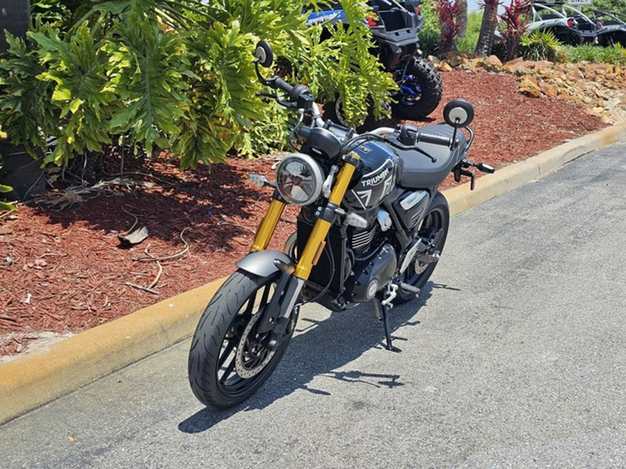 2025 Triumph Speed 400 Phantom Black / Storm Grey Carnival Red Storm Grey