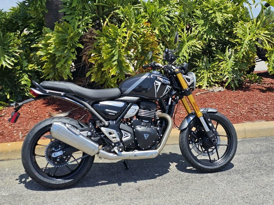 2025 Triumph Speed 400 Phantom Black / Storm Grey Carnival Red Storm Grey