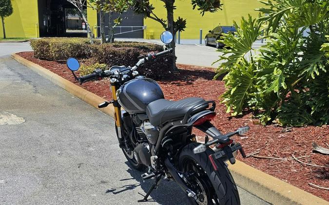 2025 Triumph Speed 400 Phantom Black / Storm Grey Carnival Red Storm Grey
