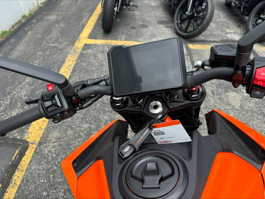 2025 KTM Duke 390