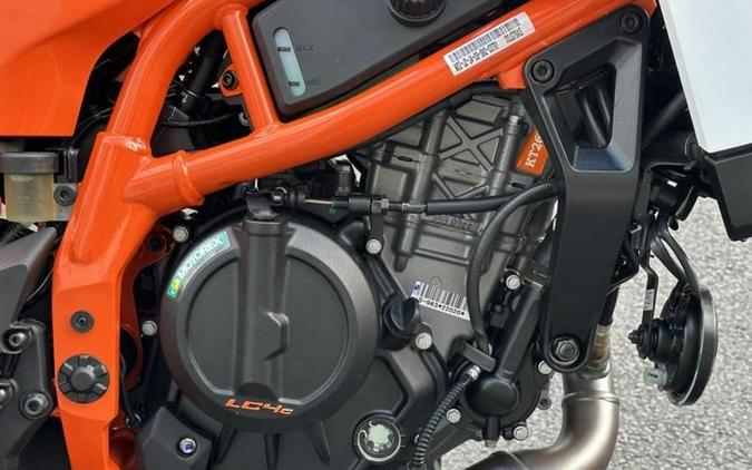 2026 KTM 390 SMC R