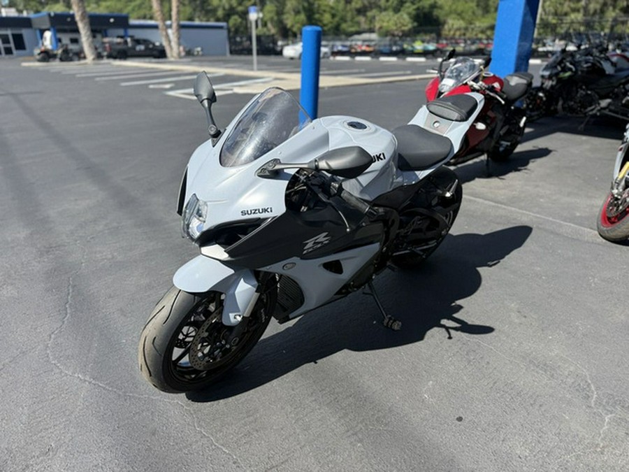2022 Suzuki GSX-R 1000