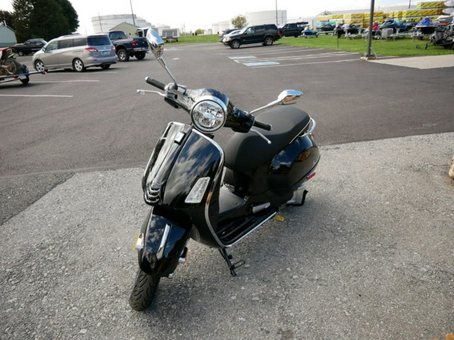 2023 Vespa GTS Super 300 Super 300 Tech