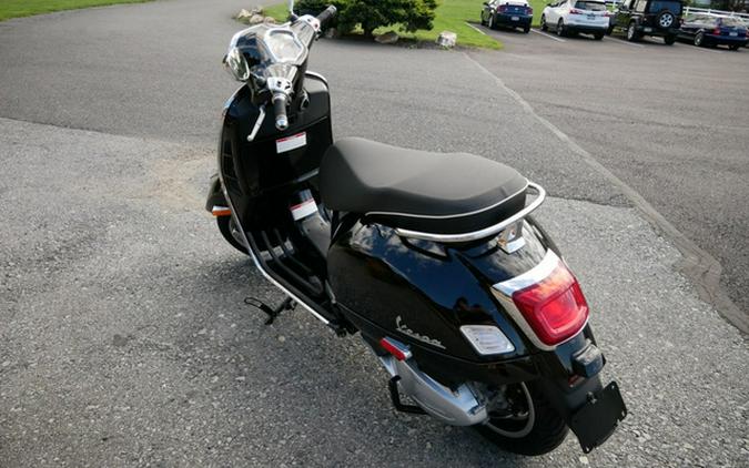 2023 Vespa GTS Super 300 Super 300 Tech