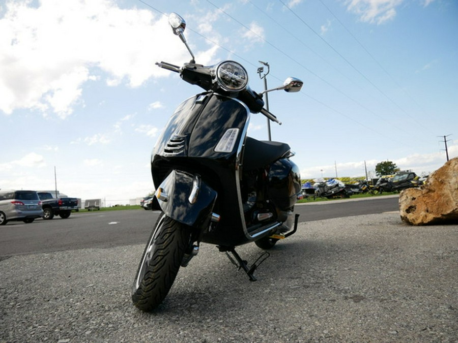 2023 Vespa GTS Super 300 Super 300 Tech