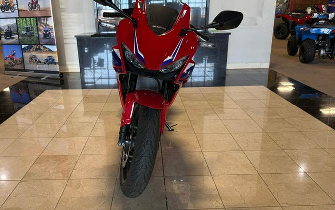 2025 Honda CBR500R