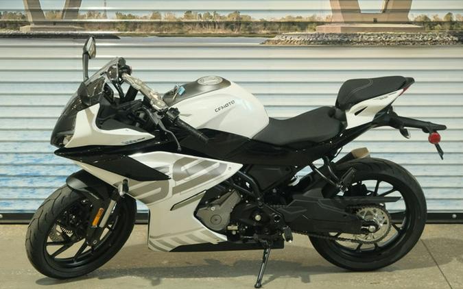 2026 CFMOTO 300SS