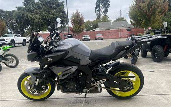 2017 Yamaha FZ-10