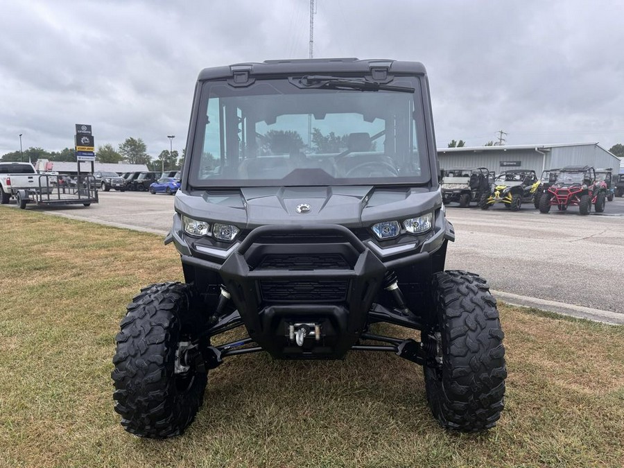 2023 Can-Am® Defender MAX Limited HD10