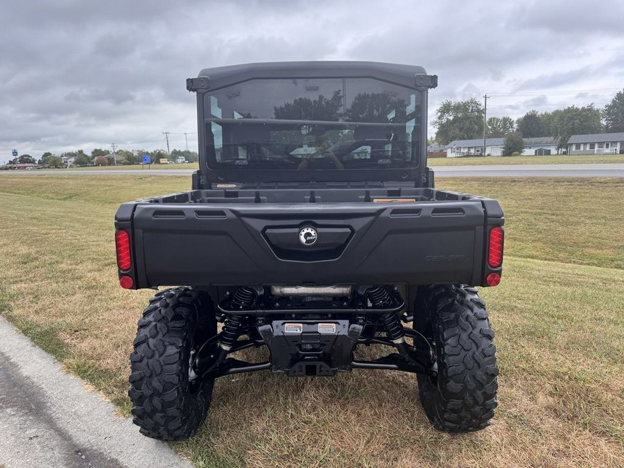 2023 Can-Am® Defender MAX Limited HD10