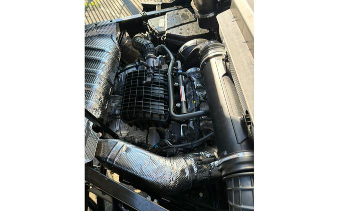 2026 Can-Am DEFENDER MAX XT HD11