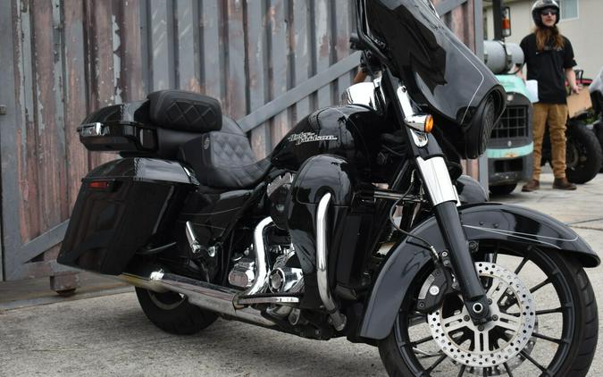 2015 Harley-Davidson® Street Glide® Special FLHXS
