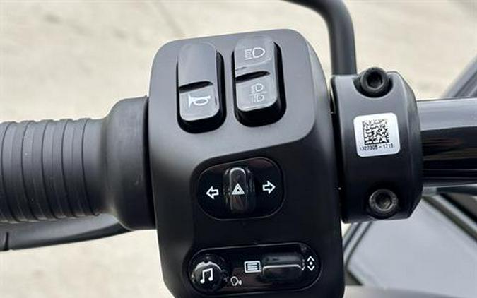 2026 Indian Motorcycle Challenger® Dark Horse®