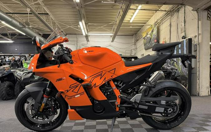 2026 KTM 990 RC R