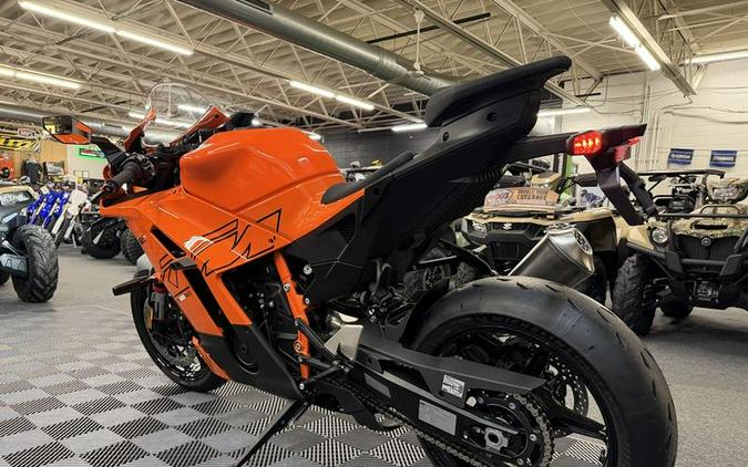 2026 KTM 990 RC R