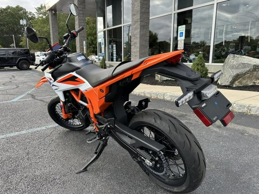2026 KTM 390 SMC R