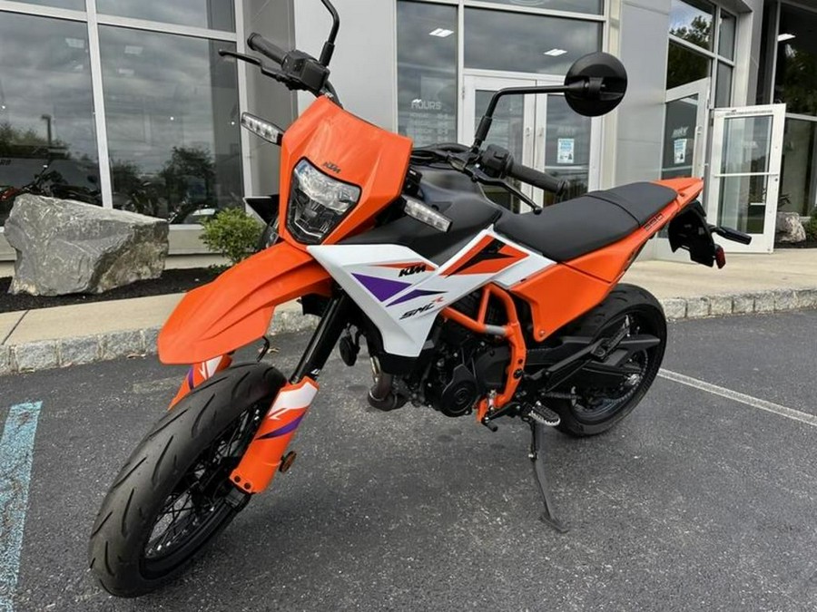 2026 KTM 390 SMC R