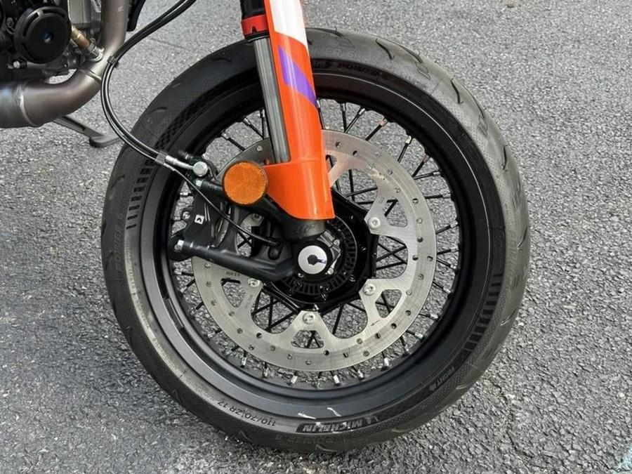 2026 KTM 390 SMC R