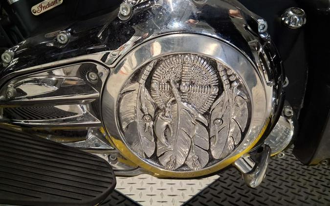 2016 Indian Motorcycle® Roadmaster® Steel Gray and Thunder Black