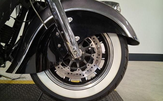 2016 Indian Motorcycle® Roadmaster® Steel Gray and Thunder Black