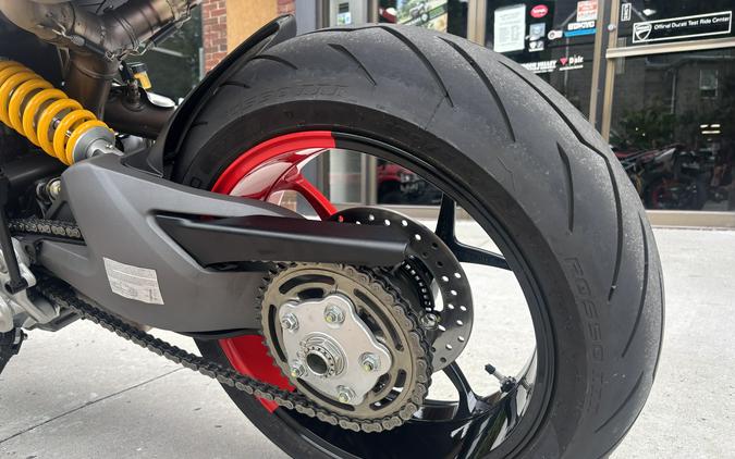 2025 Ducati Hypermotard 950 RVE - 3810U