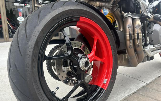 2025 Ducati Hypermotard 950 RVE - 3810U