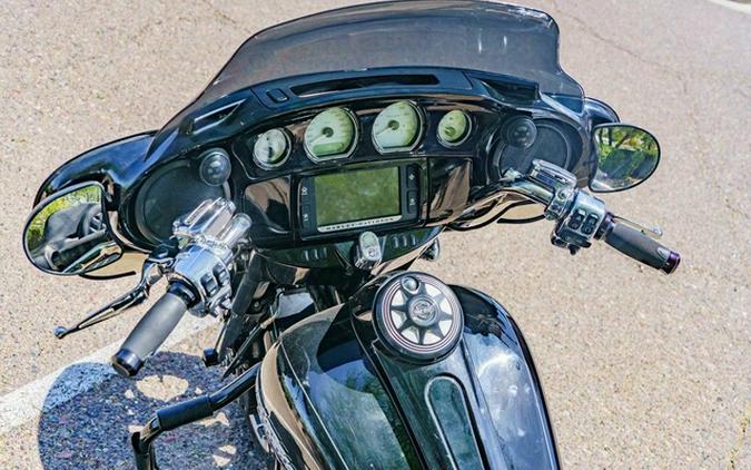 2016 Harley-Davidson FLHXS - Street Glide Special