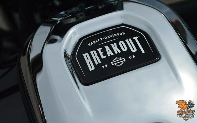 2024 Harley-Davidson Softail FXBR - Breakout