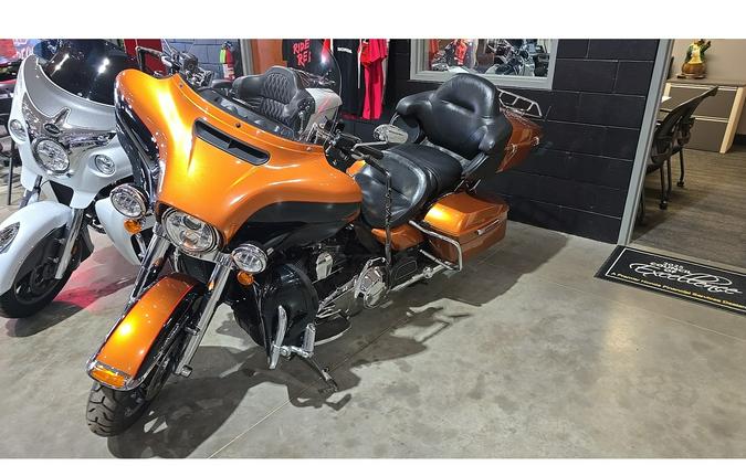 2014 ELECTRA GLIDE ULTRA LIMITED - AMBER WHISKEY / VIVID BLACK - Harley-Davidson®