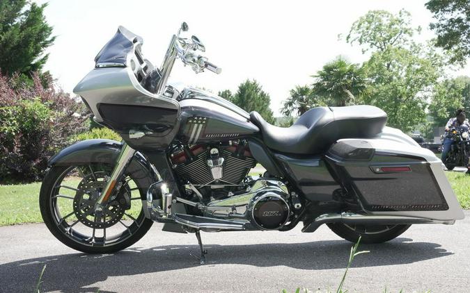 2019 Harley-Davidson® FLTRXSE - CVO™ Road Glide®