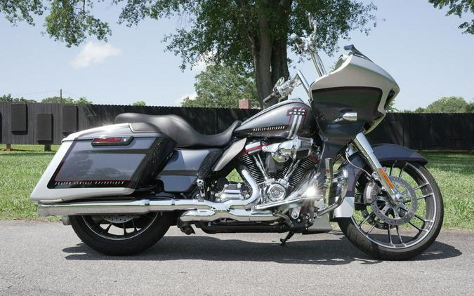 2019 Harley-Davidson® FLTRXSE - CVO™ Road Glide®