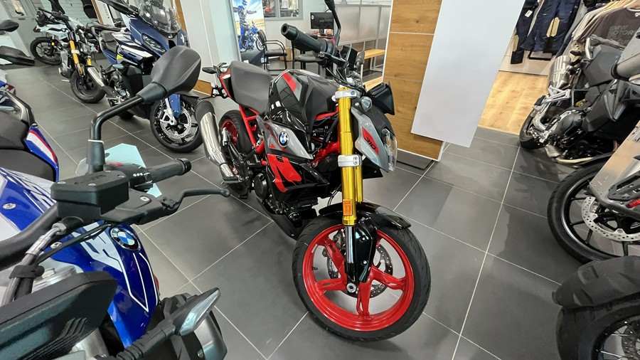 2025 BMW G 310 R