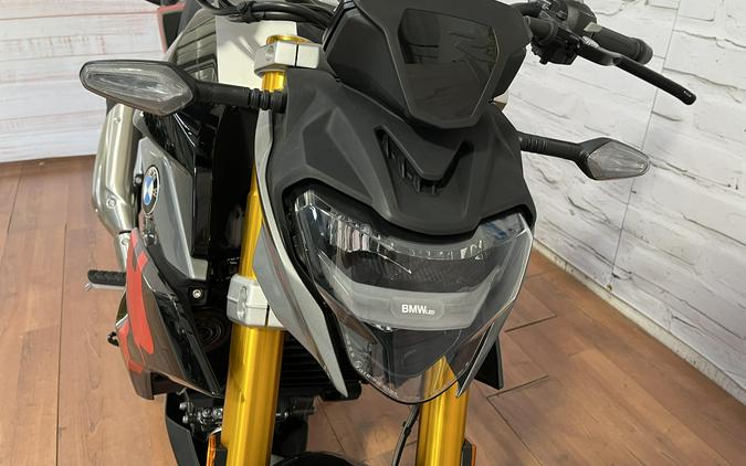 2025 BMW G 310 R