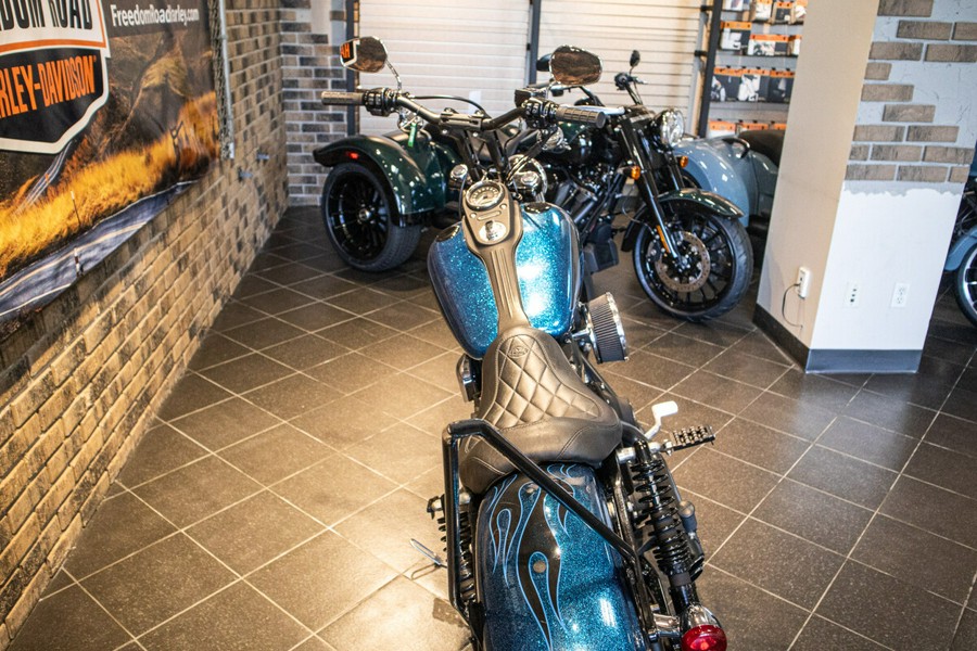 2016 Street Bob® (FXDB)