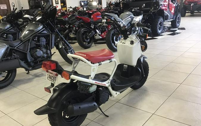 2015 Honda® RUCKUS Base