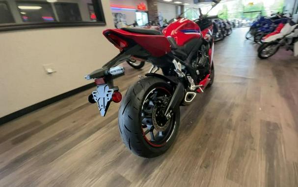 2026 Honda® CBR650R E-Clutch