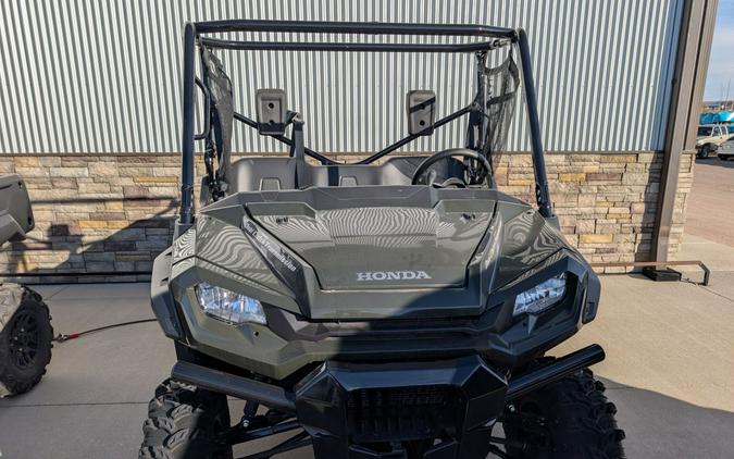 2025 Honda Pioneer 1000 Deluxe