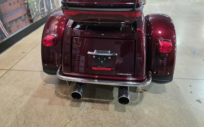 2014 Harley-Davidson Trike FLHTCUTG - Tri Glide Ultra