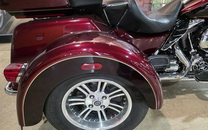 2014 Harley-Davidson Trike FLHTCUTG - Tri Glide Ultra
