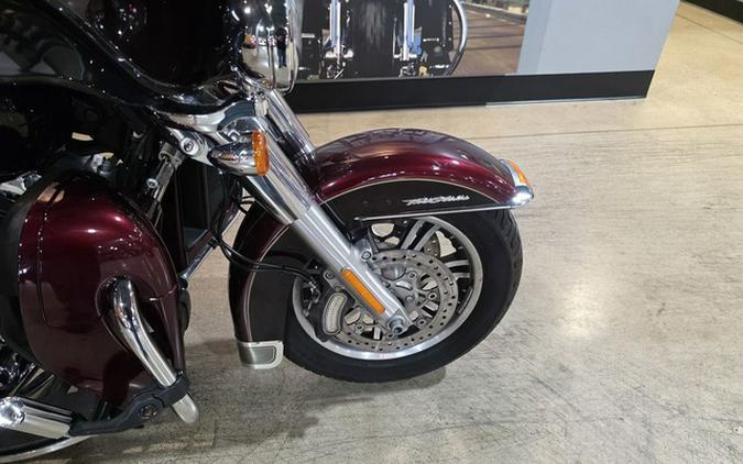 2014 Harley-Davidson Trike FLHTCUTG - Tri Glide Ultra