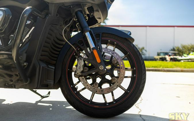 2020 Indian Motorcycle CHALLENGER DARK HORSE THNDR BLK SMK 49ST Dark Horse