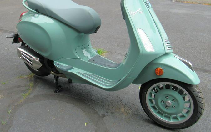 2026 Vespa Primavera 150 80th Anniversary