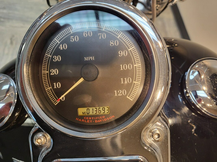 2006 Harley-Davidson® Wide Glide Black FXDWGI