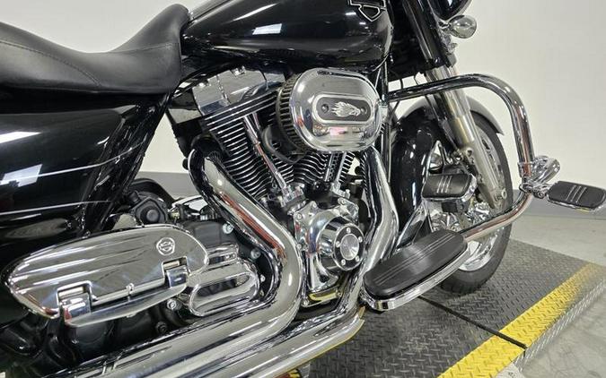 2014 Harley-Davidson® FLHXS - Street Glide® Special