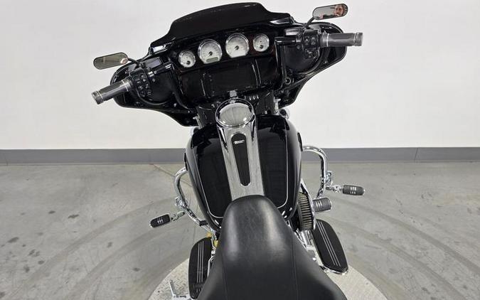 2014 Harley-Davidson® FLHXS - Street Glide® Special