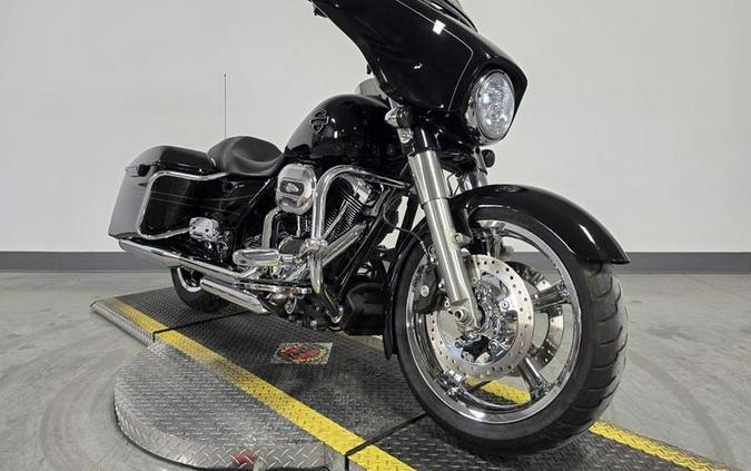 2014 Harley-Davidson® FLHXS - Street Glide® Special