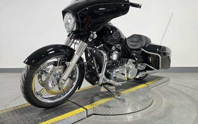 2014 Harley-Davidson® FLHXS - Street Glide® Special