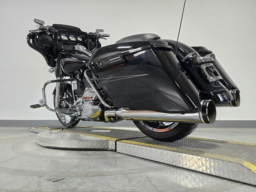 2014 Harley-Davidson® FLHXS - Street Glide® Special